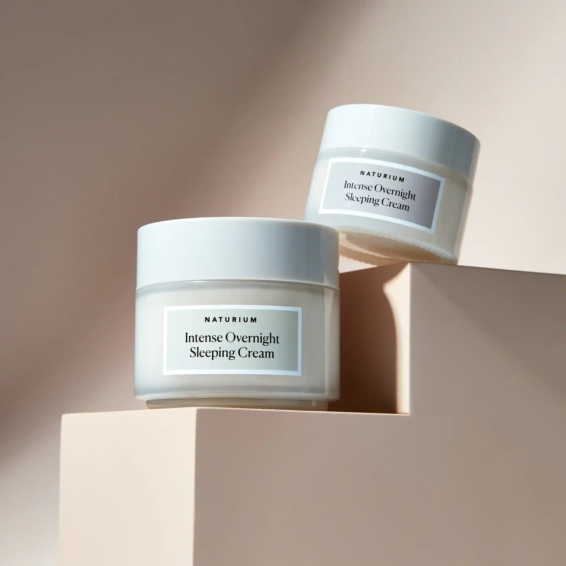 intense-overnight-sleeping-cream-jumbo-v7 11_18_2021_Naturium0552-crop.webp